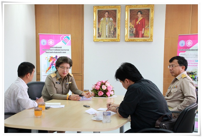 ﻿อธิบดีกรมบังคับคดี ได้เดินทางตรวจเยี่ยม สบก.5 และให้สัมภาษณ์พิเศษ หนังสือพิมพ์กรุงเทพธุรกิจ 
